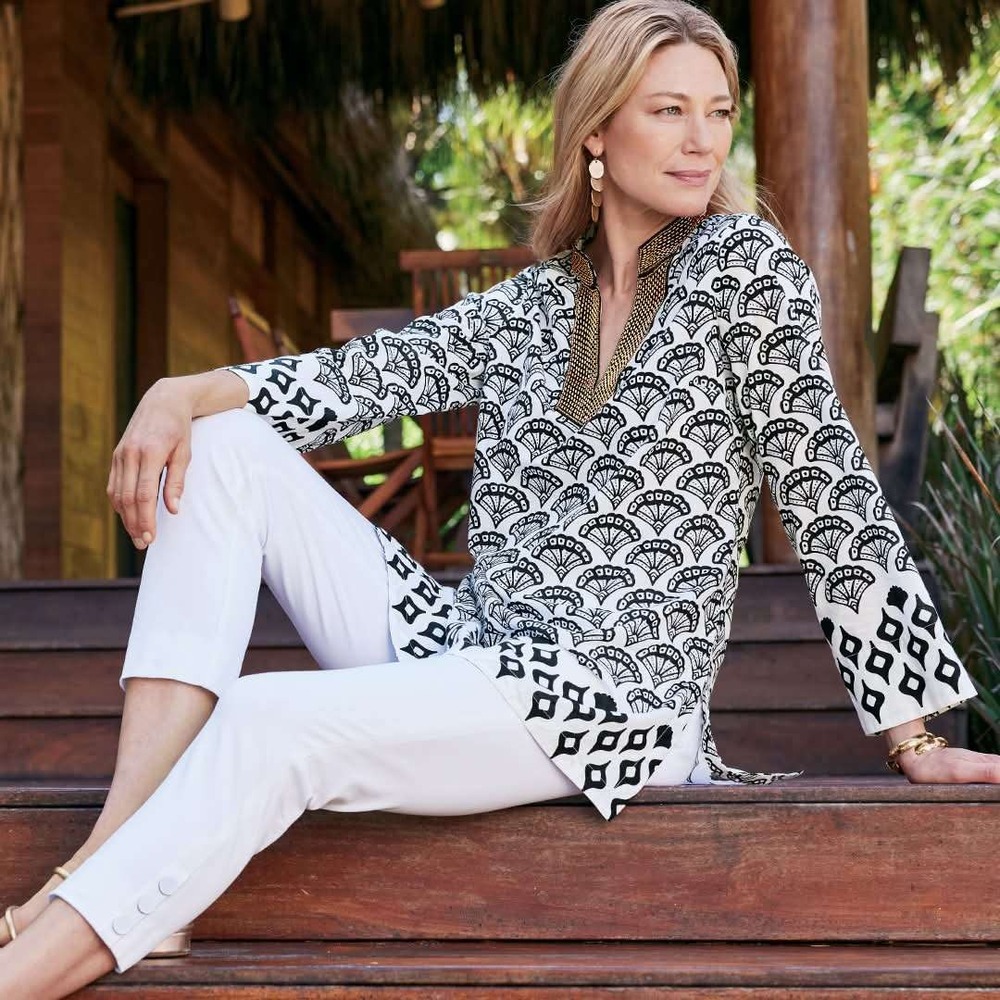 Soft Surroundings Rocio Pullover Tunic Black White Gold Beaded Neck Size PM